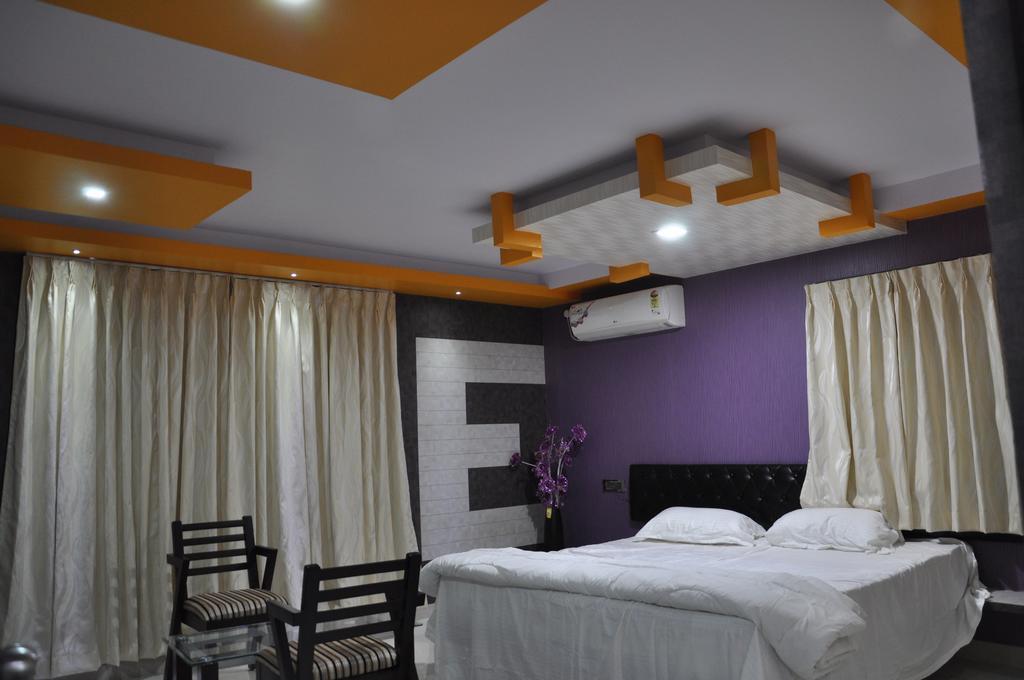 Hotel Av Comforts Bangalore Room photo